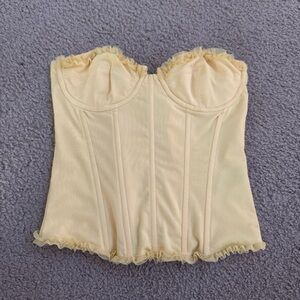 Edikted Deidre Mesh Lace Corset S can fit XS.